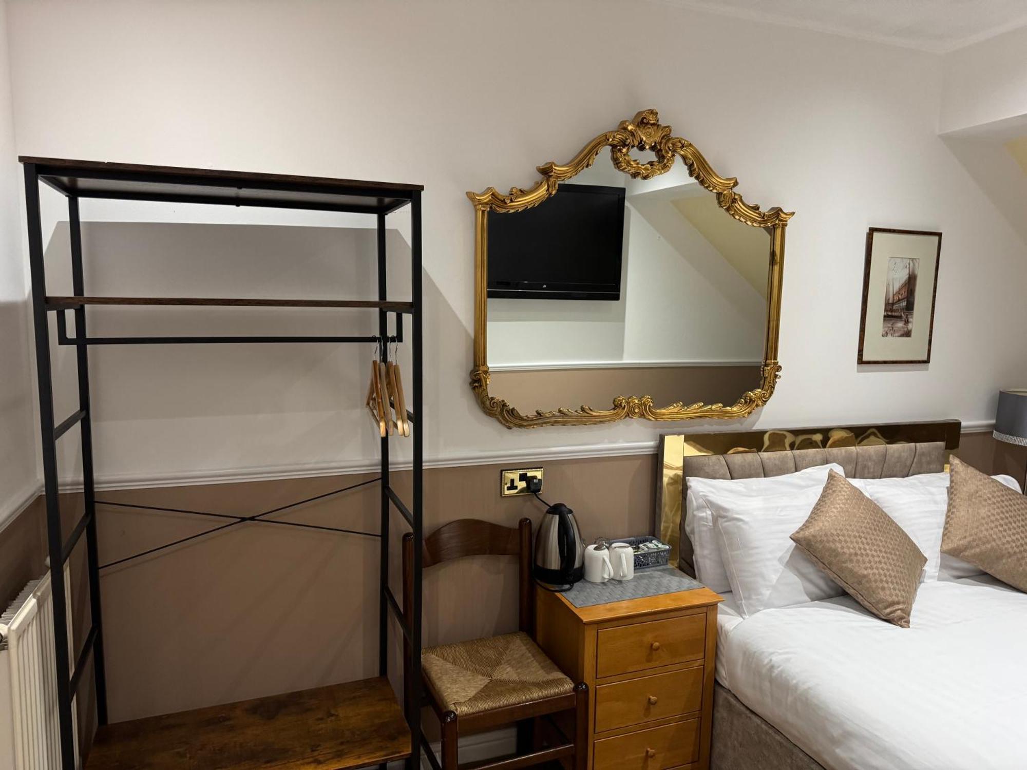 Arden Guest House B&B - Nec Birmingham - Birmingham Airport Bickenhill Bagian luar foto