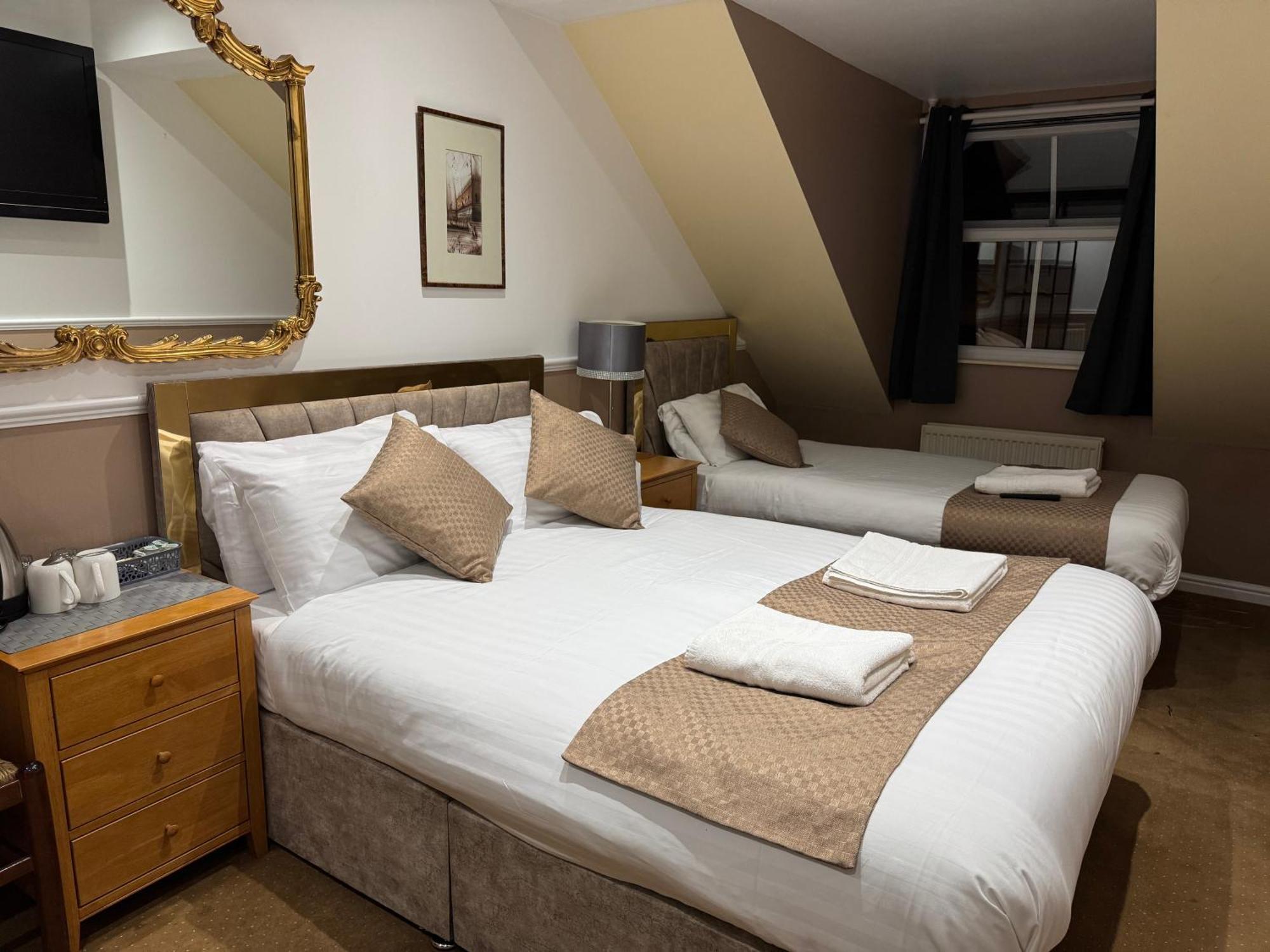 Arden Guest House B&B - Nec Birmingham - Birmingham Airport Bickenhill Bagian luar foto